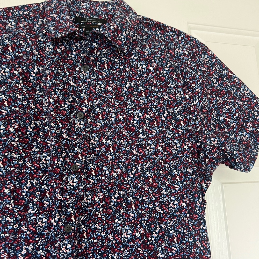Marc Anthony Red and Blue Casual Button Down Shirt